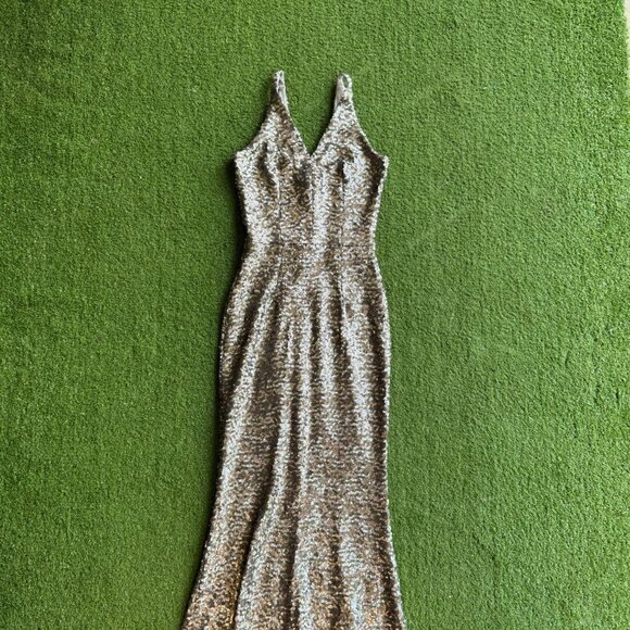 Dress the Population Silver Sequin Gown - Picture 3 of 5